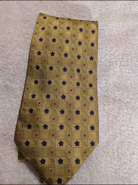 Trussini Classic 100% Silk Gold Patterned Men's Tie with Blue Accent